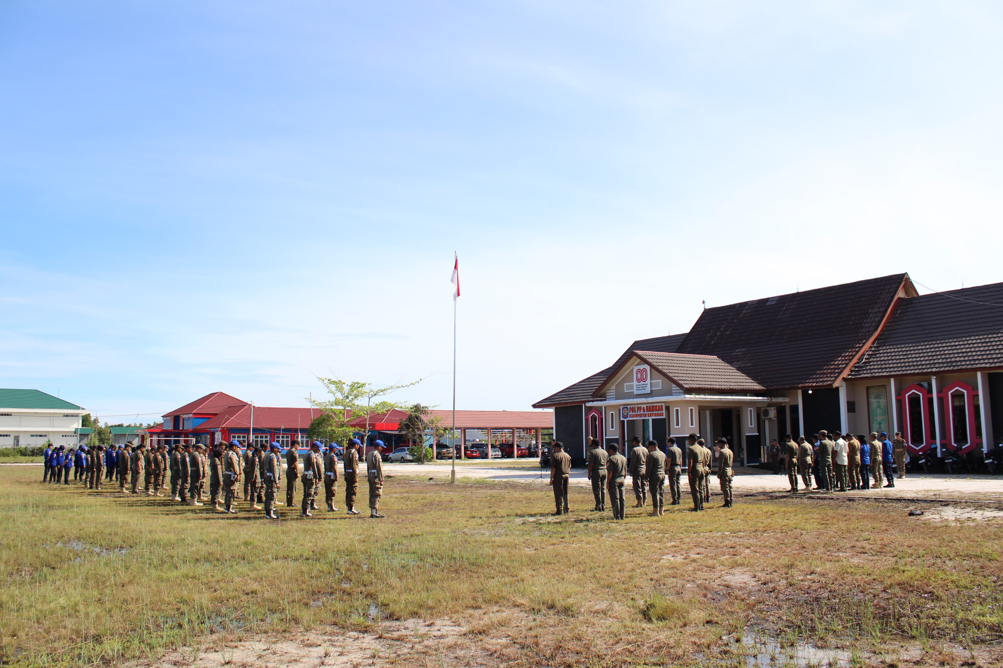Upacara Peringatan Hari Kesaktian Pancasila di Kantor Satuan Polisi Pamong Praja dan Pemadam Kebakaran Kabupaten Katingan
